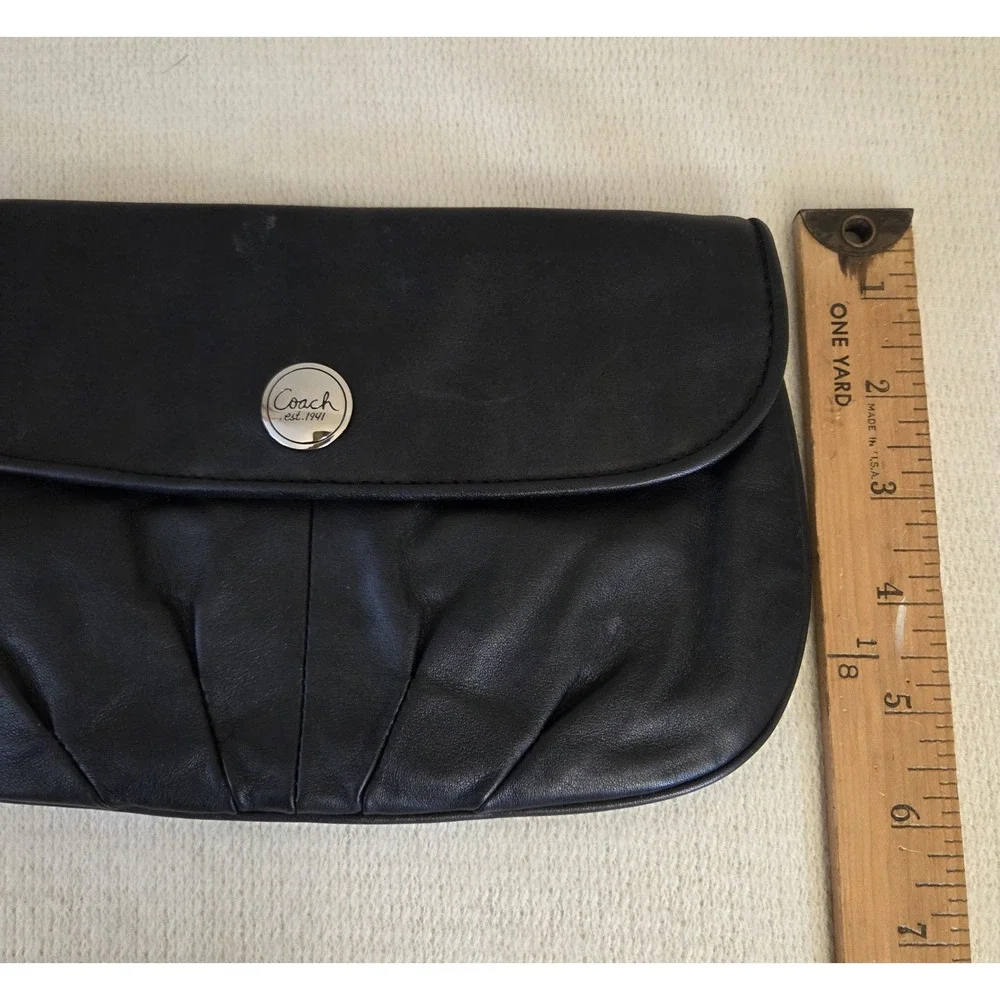 Coach Black Bleecker Leather Gathered Bottom Clutch Wristlet Minimalist
